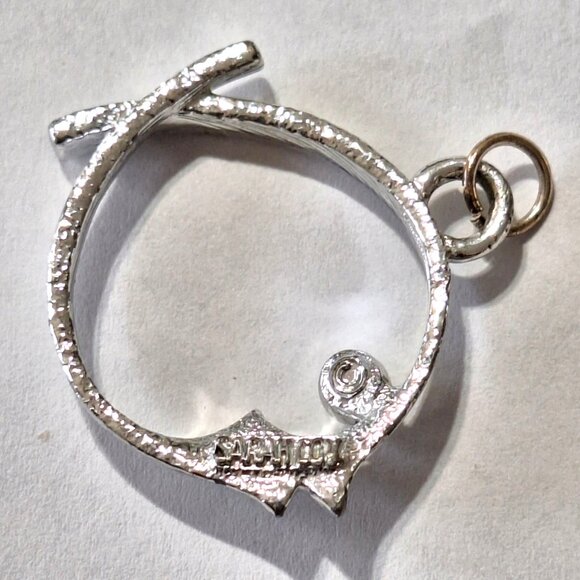 Sarah Coventry Vintage Fish Charm Necklace, Stamped, Silvertone - Picture 4 of 9